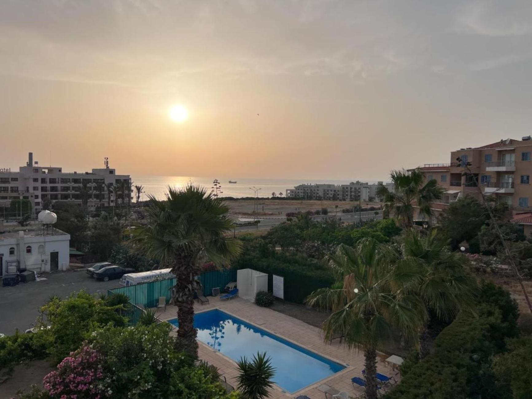 H&O Diamond Complex Sea View Apartment Paphos ภายนอก รูปภาพ