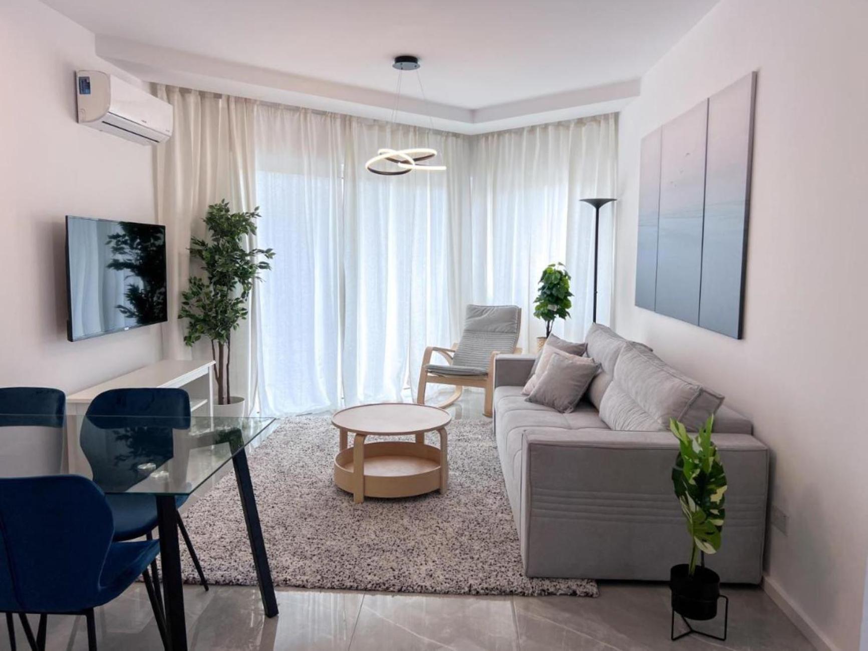 H&O Diamond Complex Sea View Apartment Paphos ภายนอก รูปภาพ